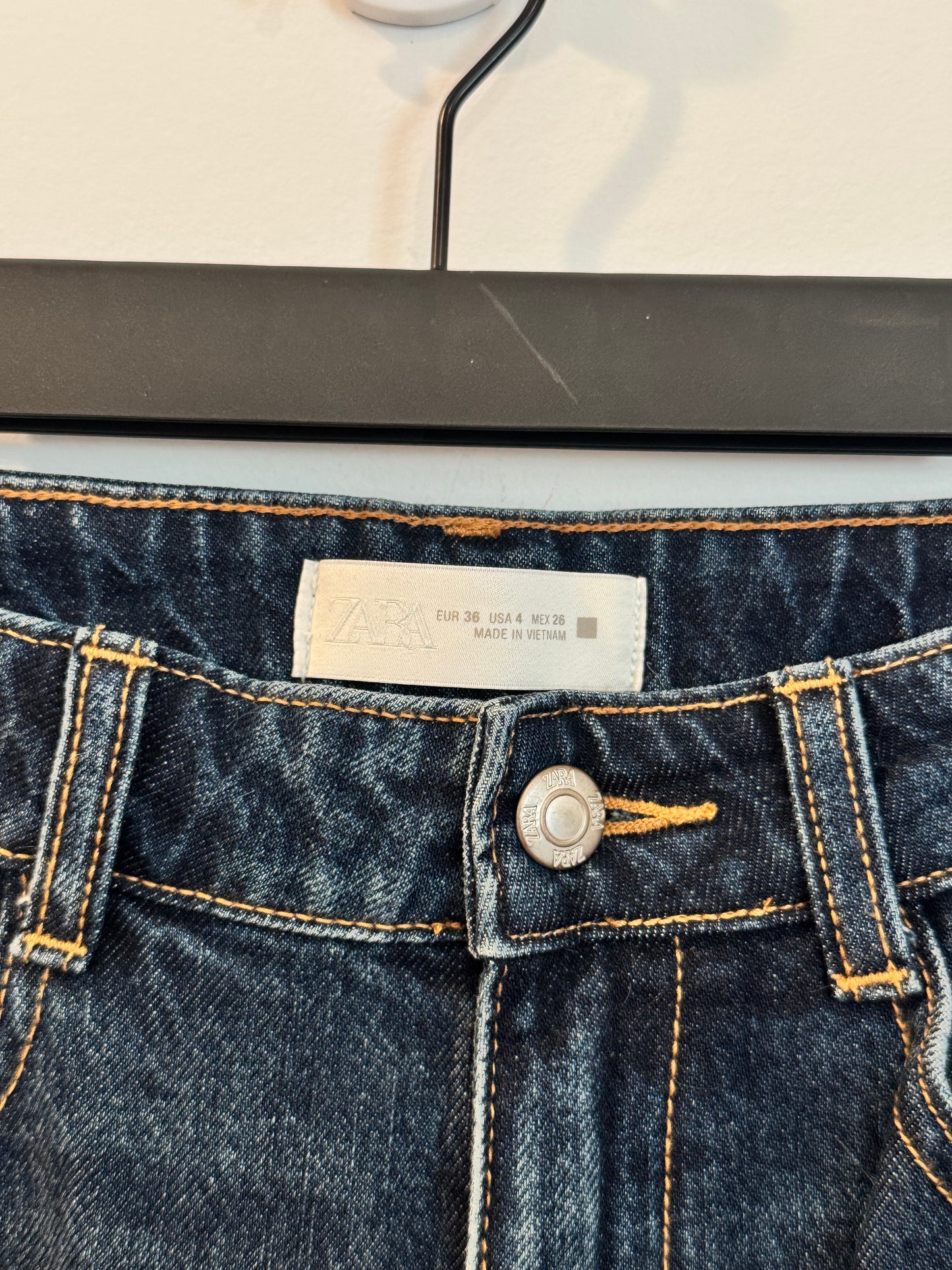 Zara Wide Leg Jeans, Size 4