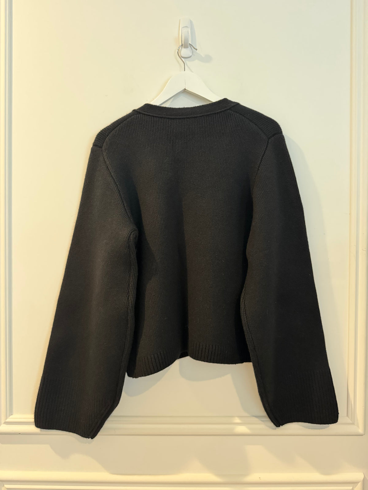 KHAITE 100% Heavy Cashmere Scarlet Cardigan in Black Size Medium