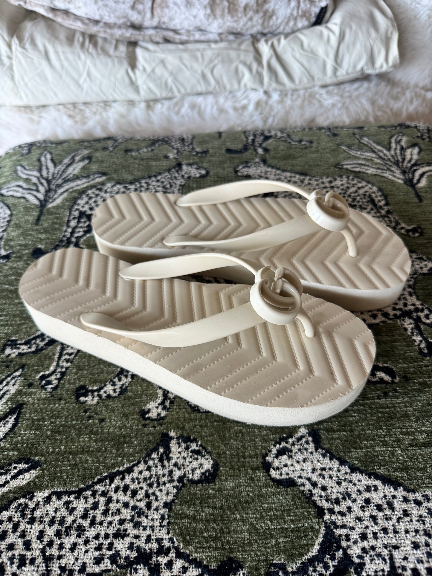 Gucci Pascar Platform Flip Flops, Size US8