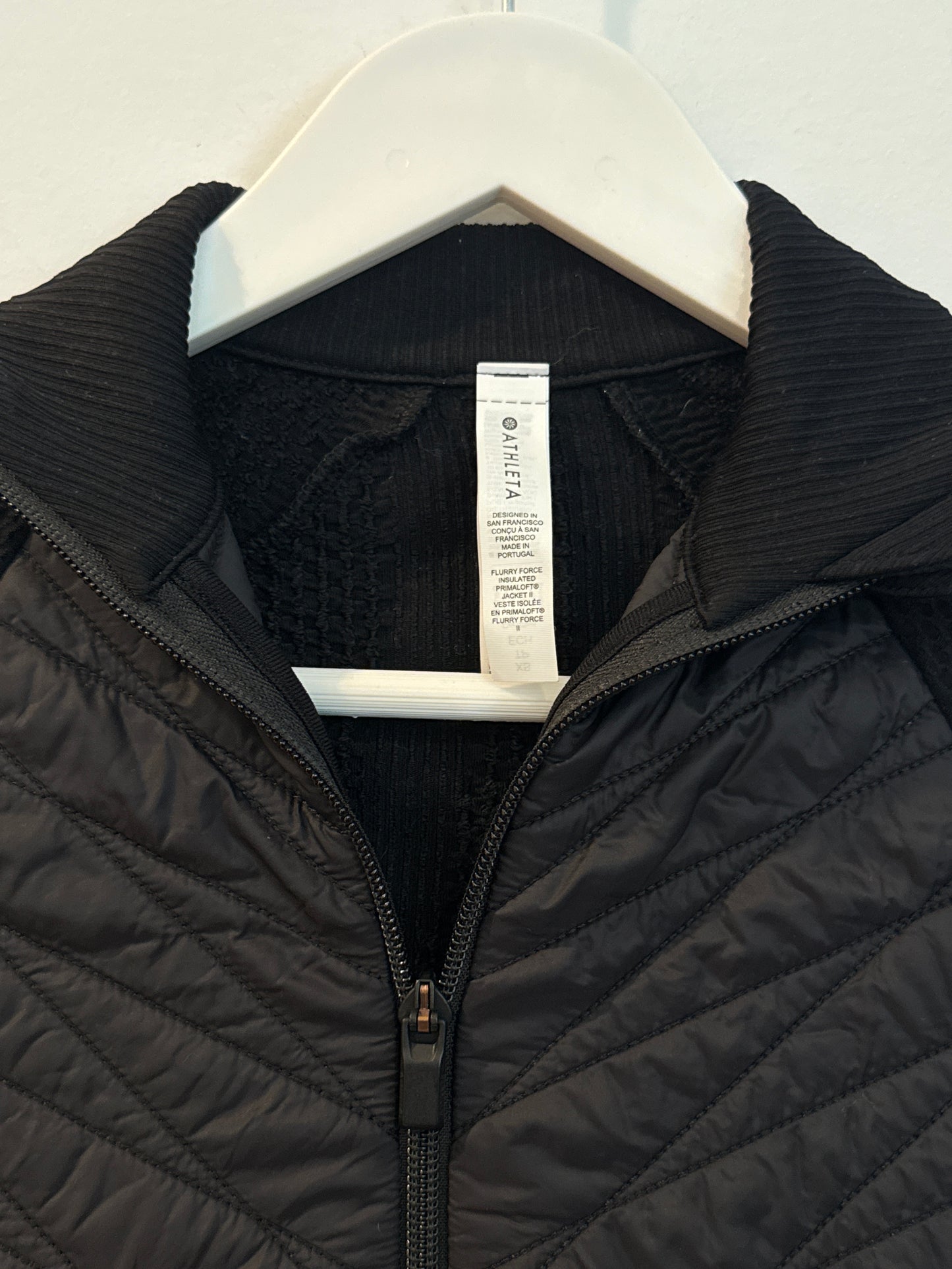 Athleta Flurry Force Insulated PrimaLoft Jacket, Black, Extra Small