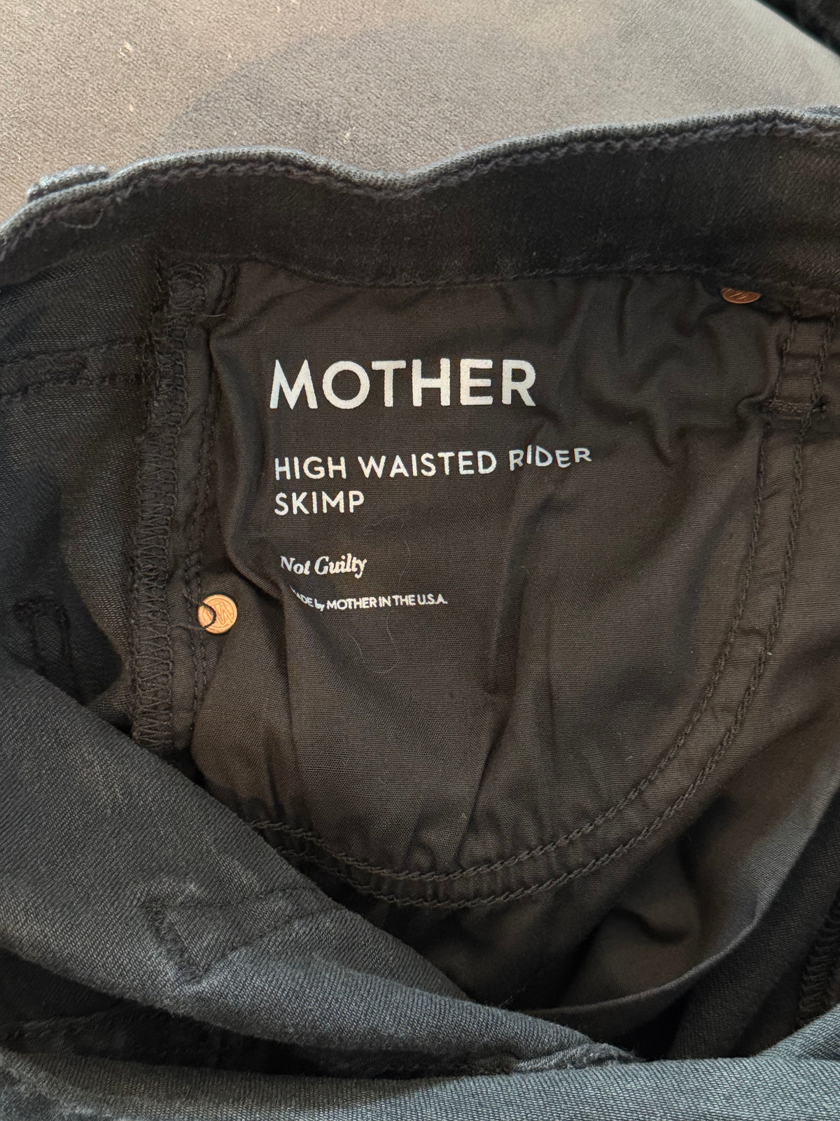 MOTHER High Waisted Rider Skimp Jeans, Black, Size 28 (runs small)