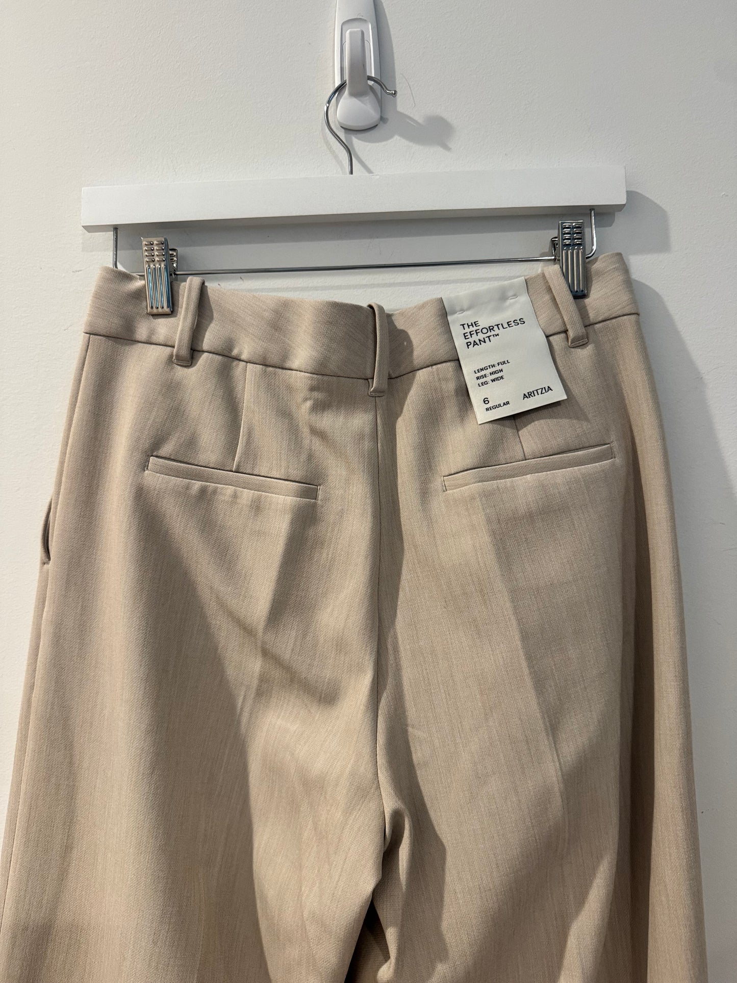 Aritzia “The Effortless Pant” Size 6