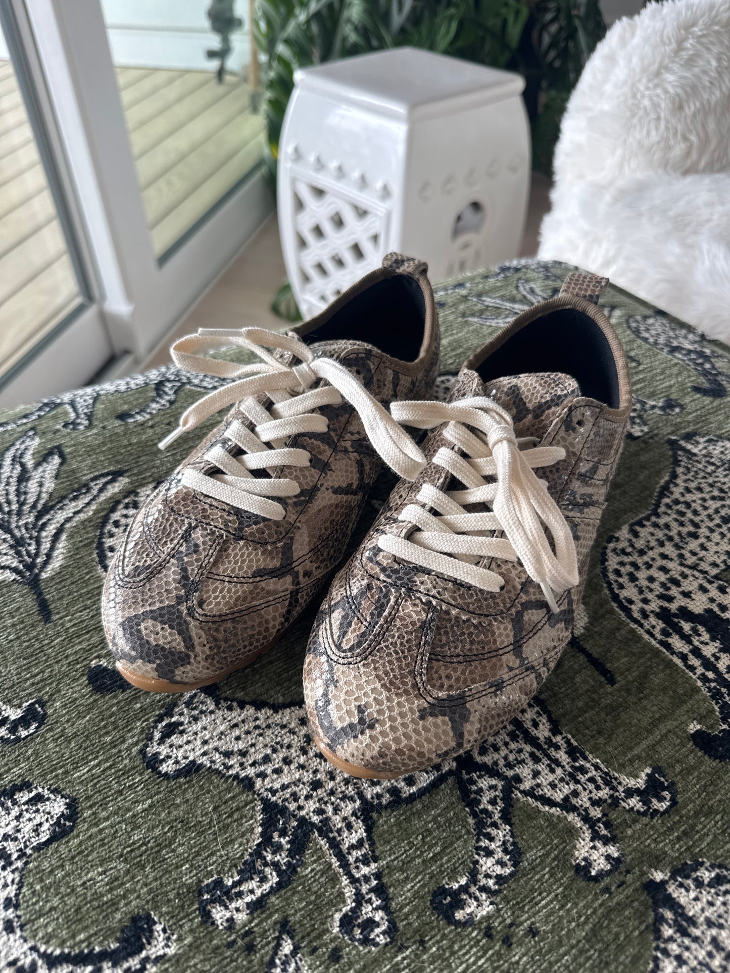 Dolce Vita Viper Sneakers, Size Women’s US8