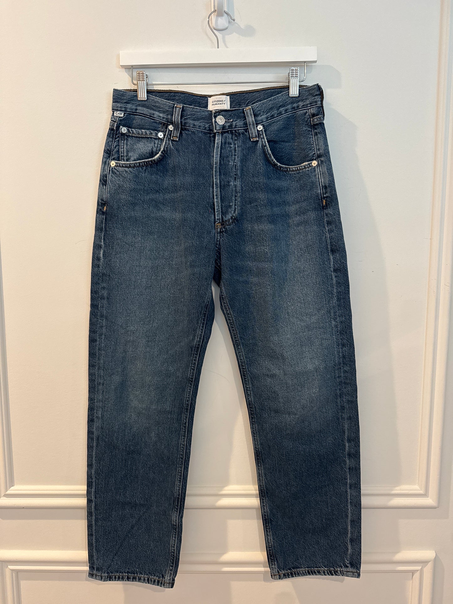 Citizens of Humanity “Winslow” Low Rise Boyfriend Jeans, Size 26