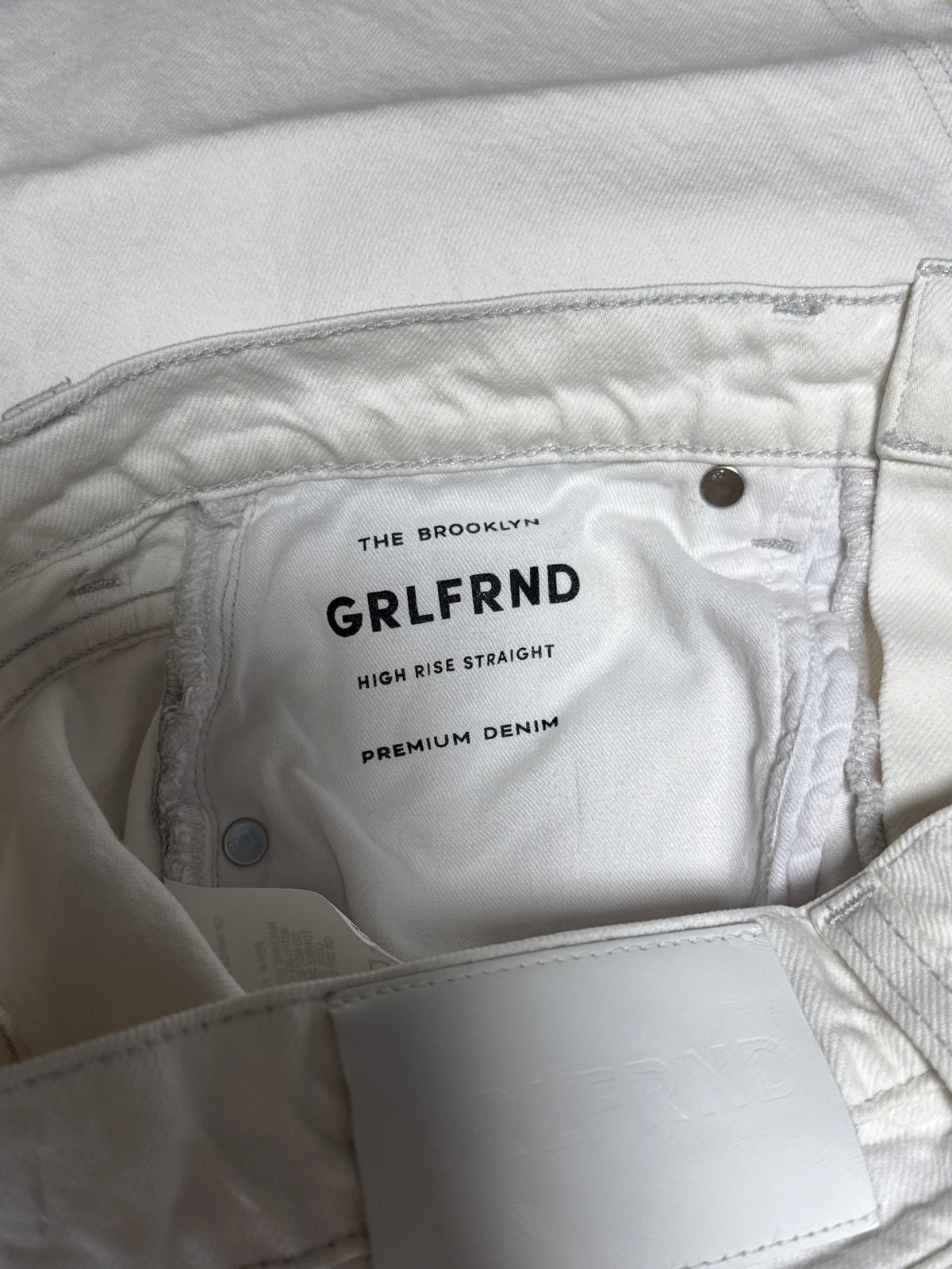 GRLFRND “The Brooklyn” High Rise Straight Jeans in “Amarillo” Size 27