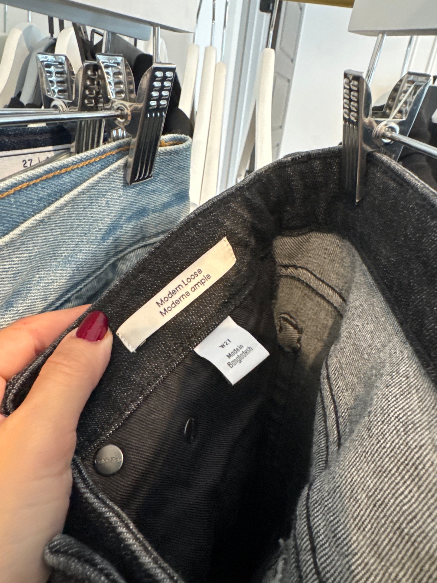 Calvin Klein Modern Loose Black Denim, Size 27
