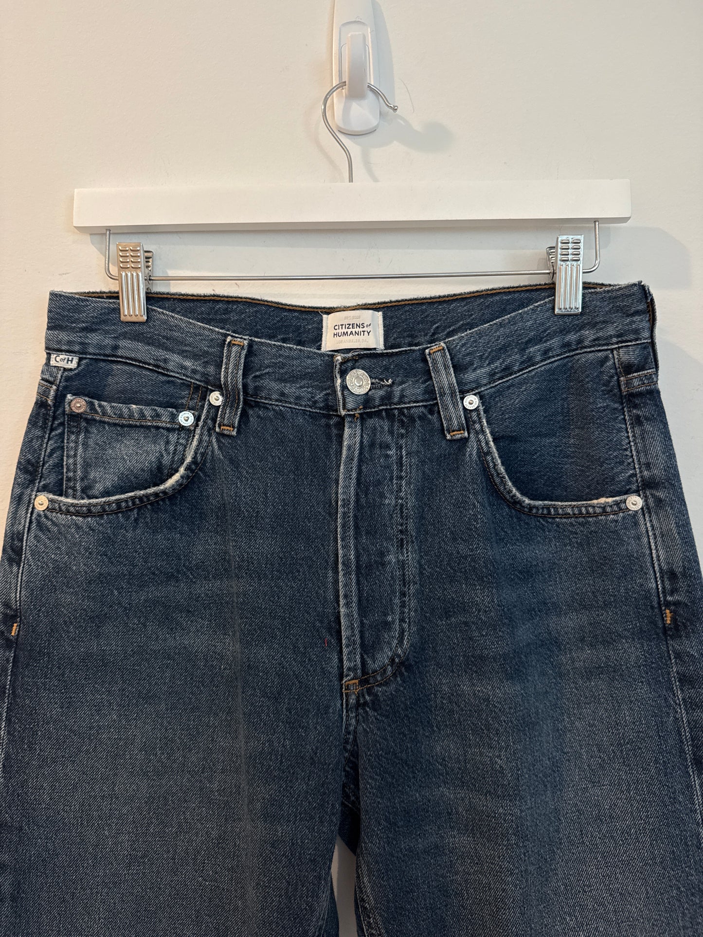 Citizens of Humanity “Winslow” Low Rise Boyfriend Jeans, Size 26