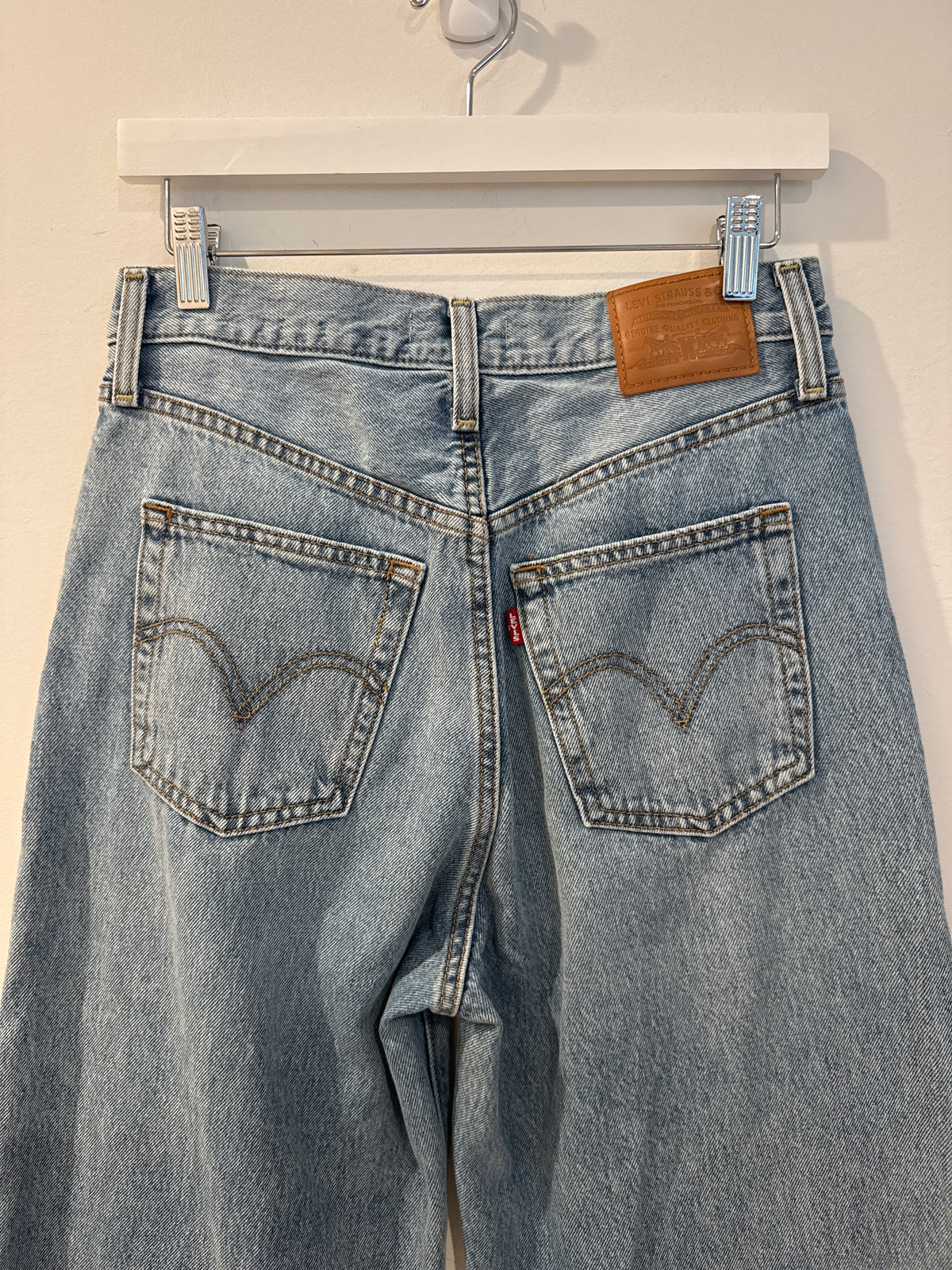 Levi’s Ribcage Wide Leg Jeans, Size 28 (runs a bit smaller)