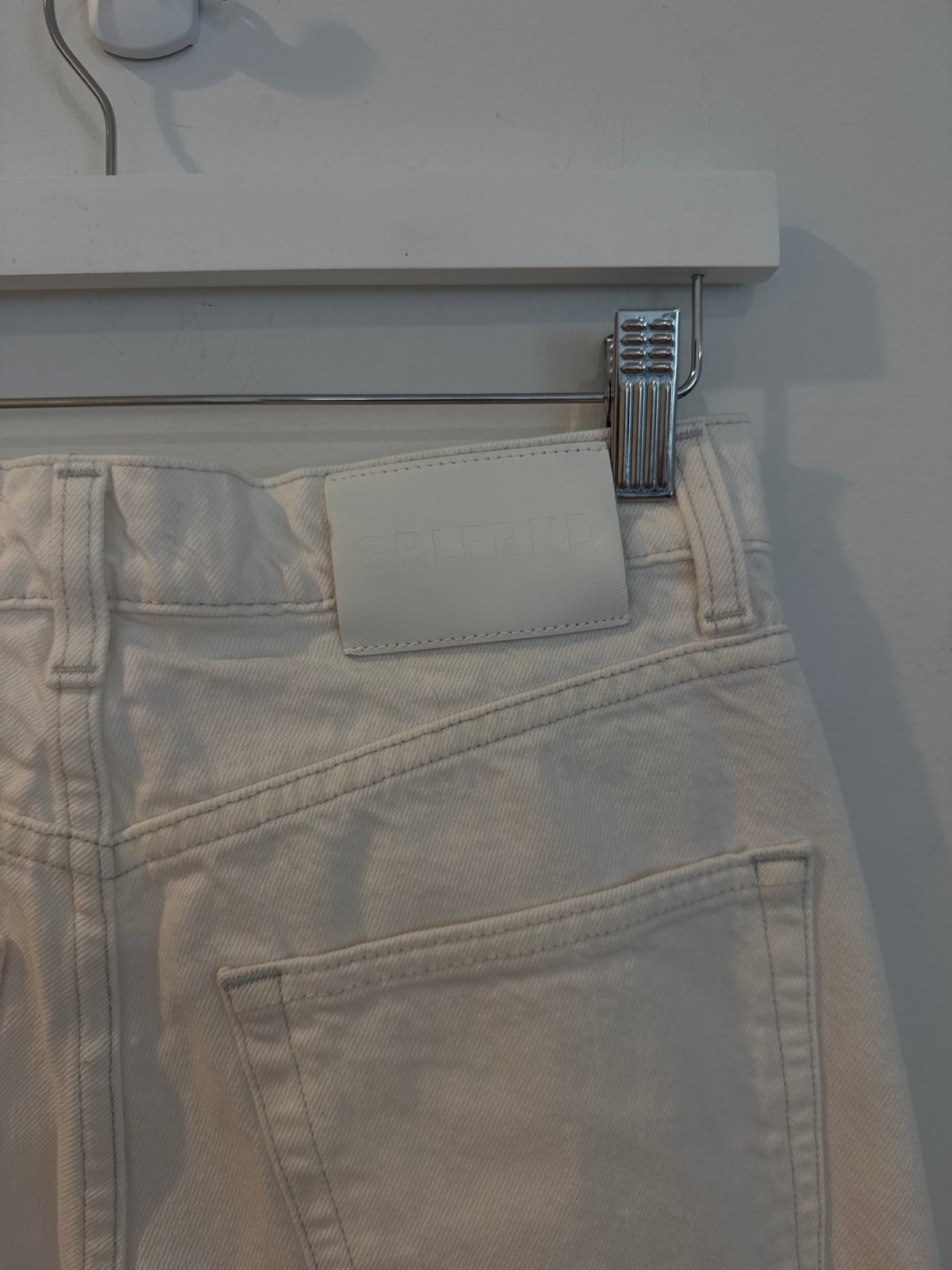 GRLFRND “The Brooklyn” High Rise Straight Jeans in “Amarillo” Size 27