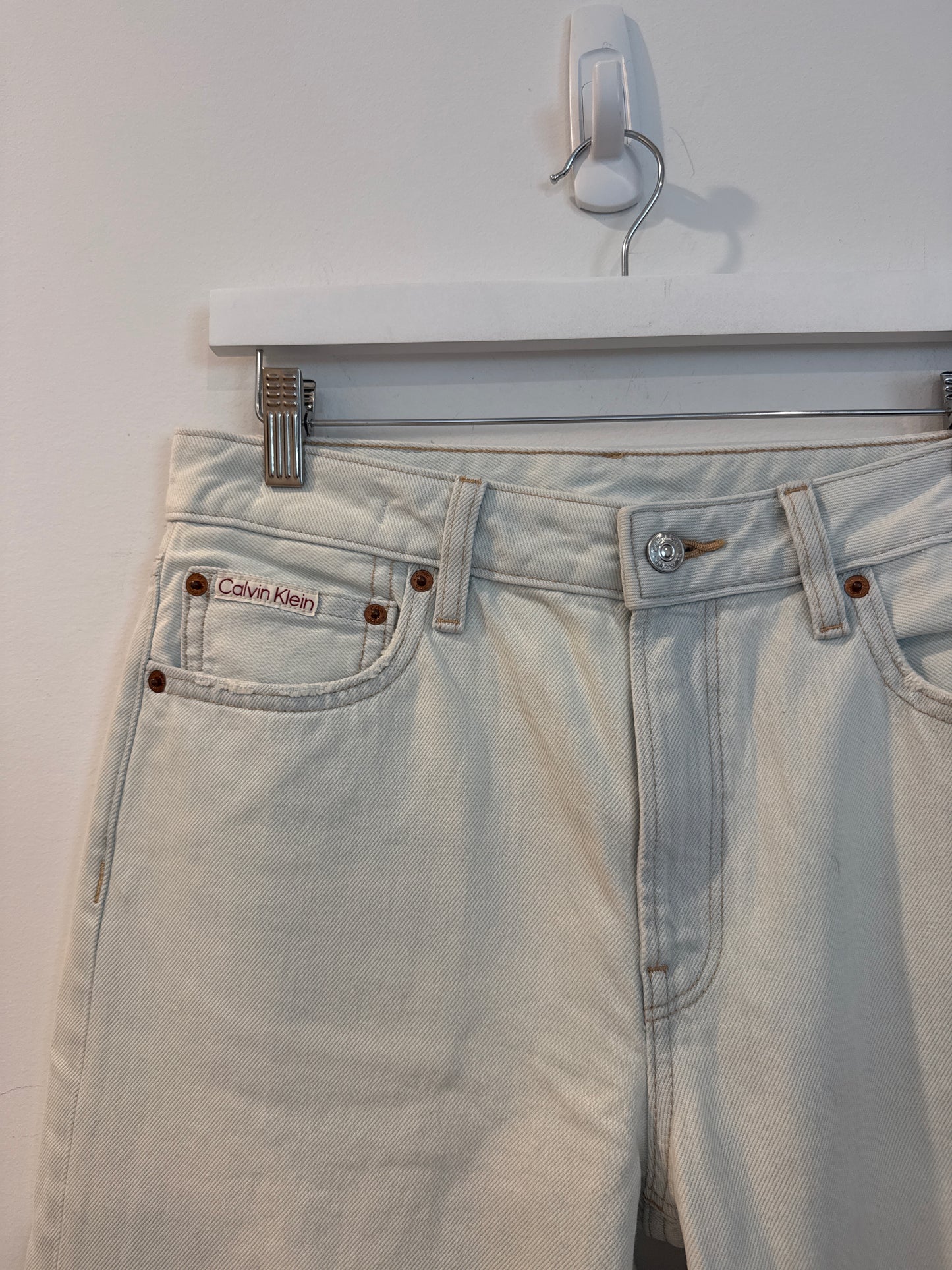 Calvin Klein Signature 90s Straight Jeans, Size 27