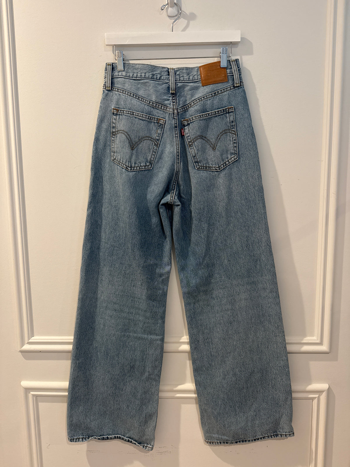Levi’s Ribcage Wide Leg Jeans, Size 28 (runs a bit smaller)