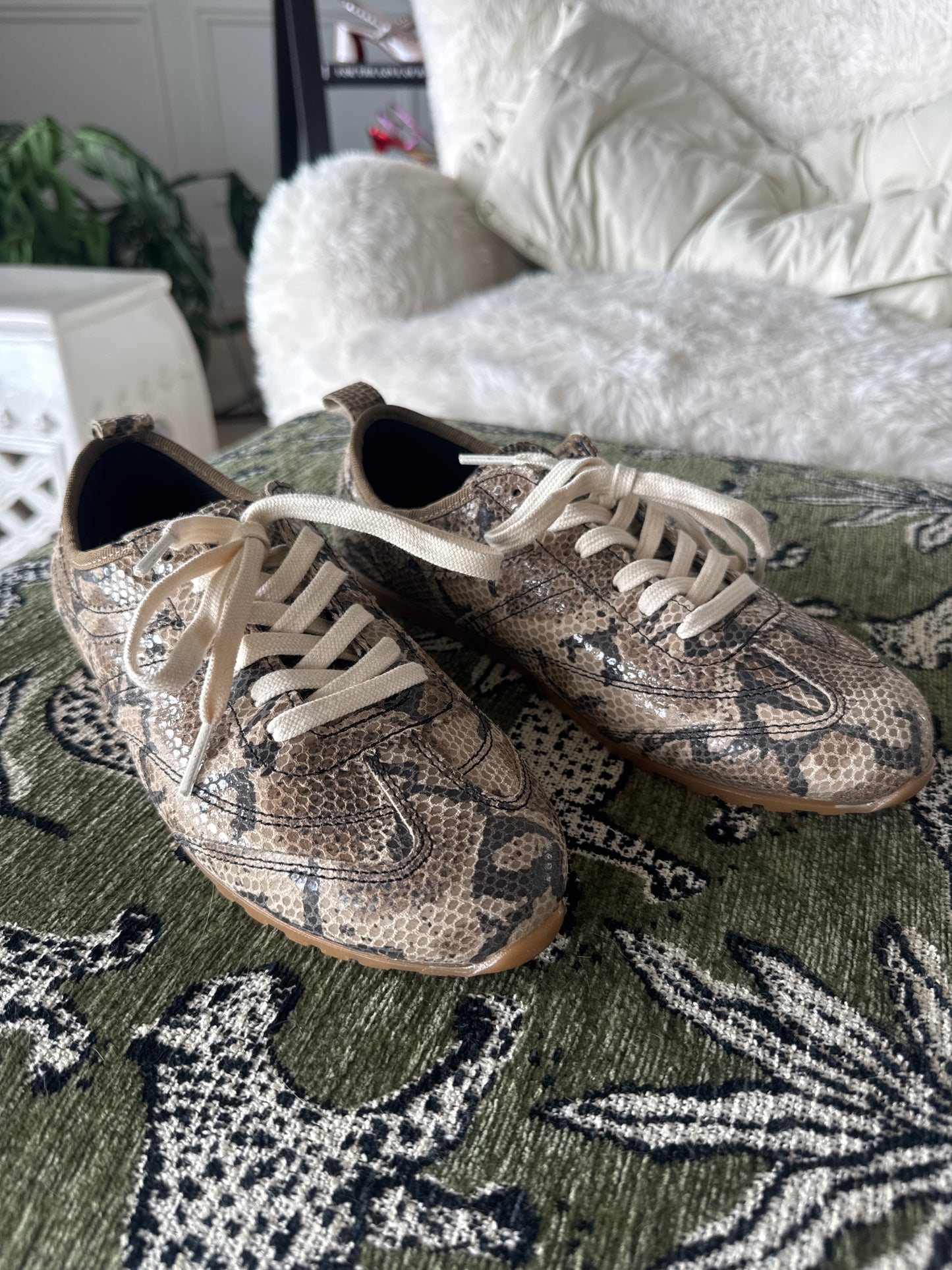 Dolce Vita Viper Sneakers, Size Women’s US8