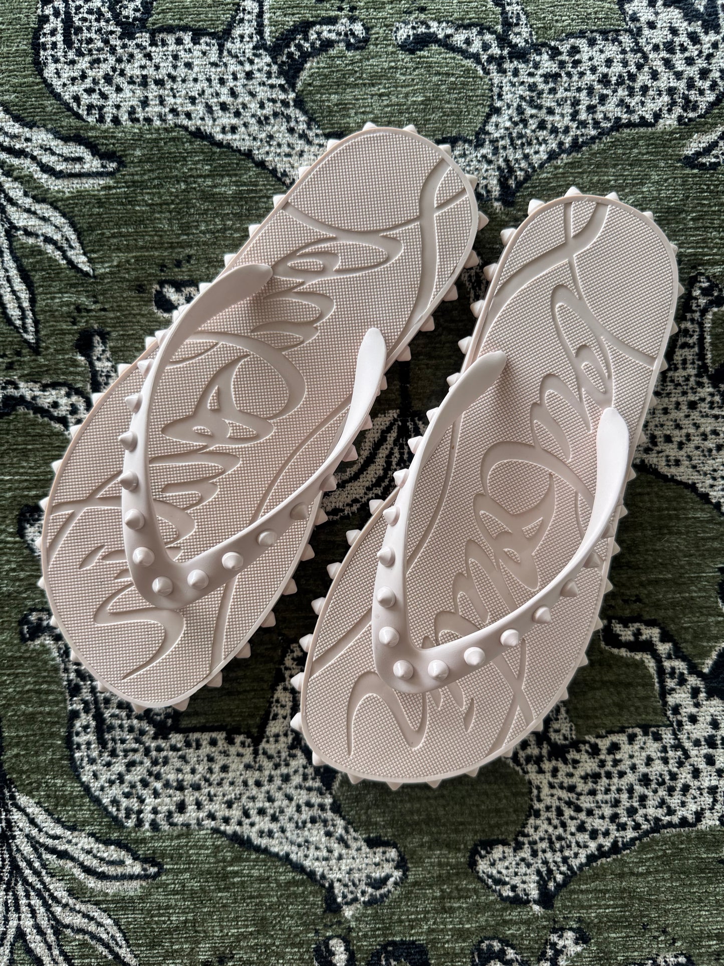 Christian Louboutin Super Loubi Studded Flipflops, size Women’s US8