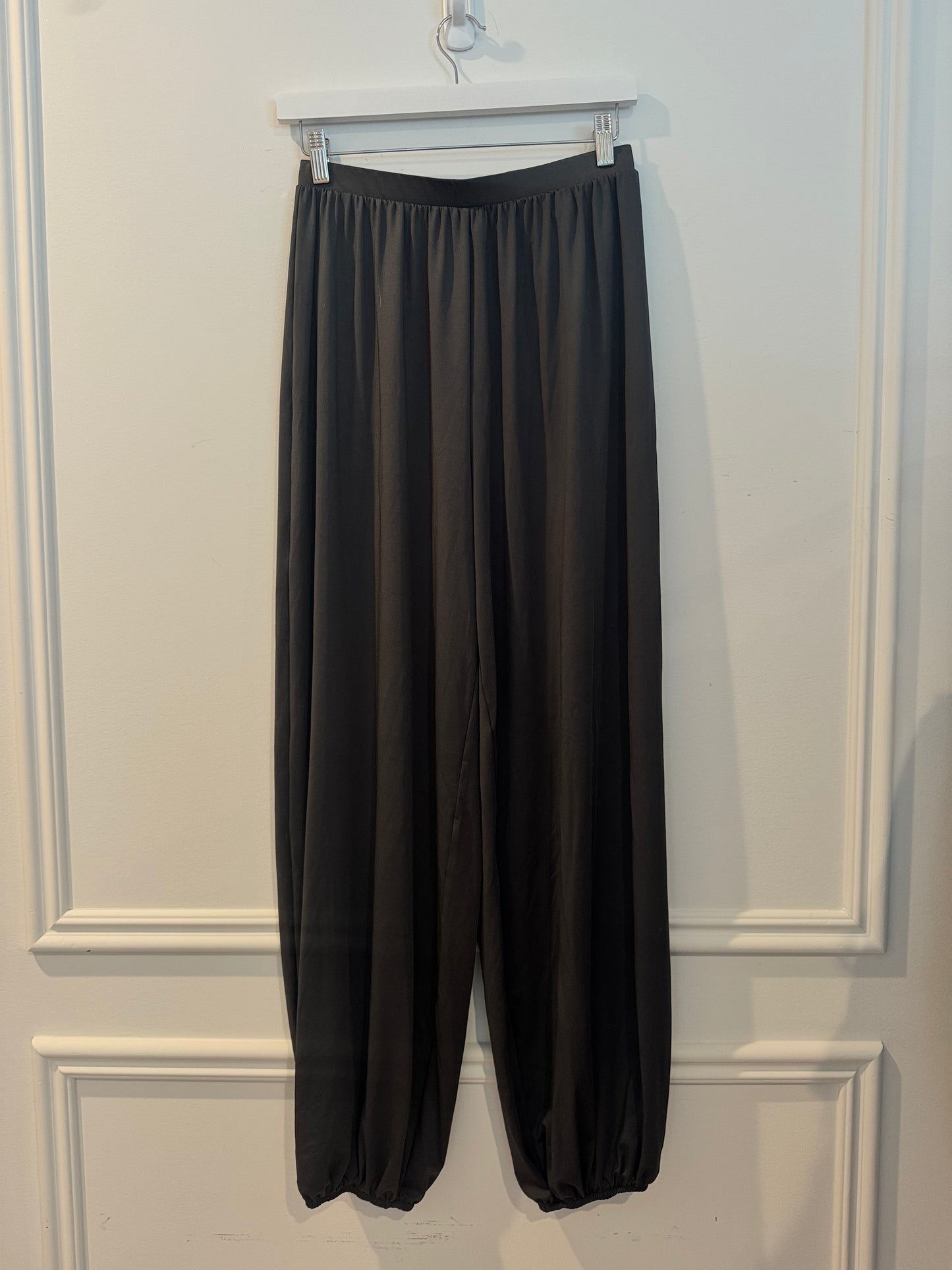 H&M Skirt/Pant BUNDLE (3) Grey & Nude, All Size Small