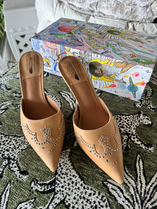 Jeffrey Campbell Head-west Pointed-Toe Heeled Mule, US Size 8.5 (Best Fits an 8)