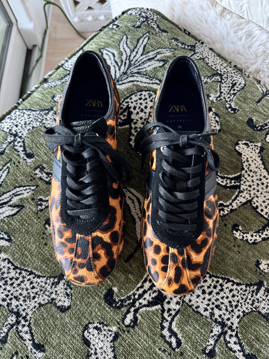 Zara Animal Print Leather Sneakers, Best Fits a Size US8