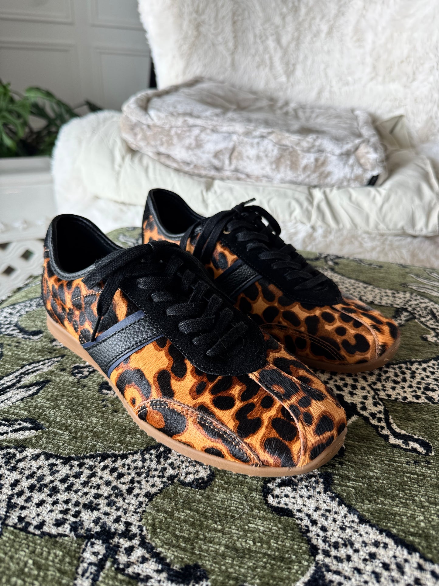 Zara Animal Print Leather Sneakers, Best Fits a Size US8