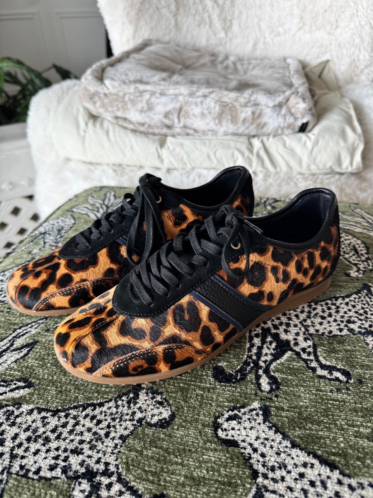 Zara Animal Print Leather Sneakers, Best Fits a Size US8