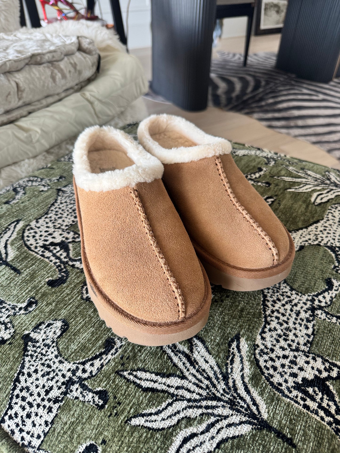 UGG Women's New Heights Cozy Clogs in Chestnut Suede, Size Women’s US8