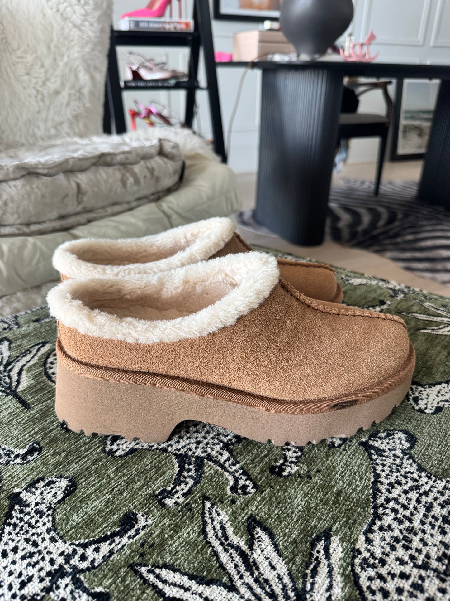 UGG Women's New Heights Cozy Clogs in Chestnut Suede, Size Women’s US8