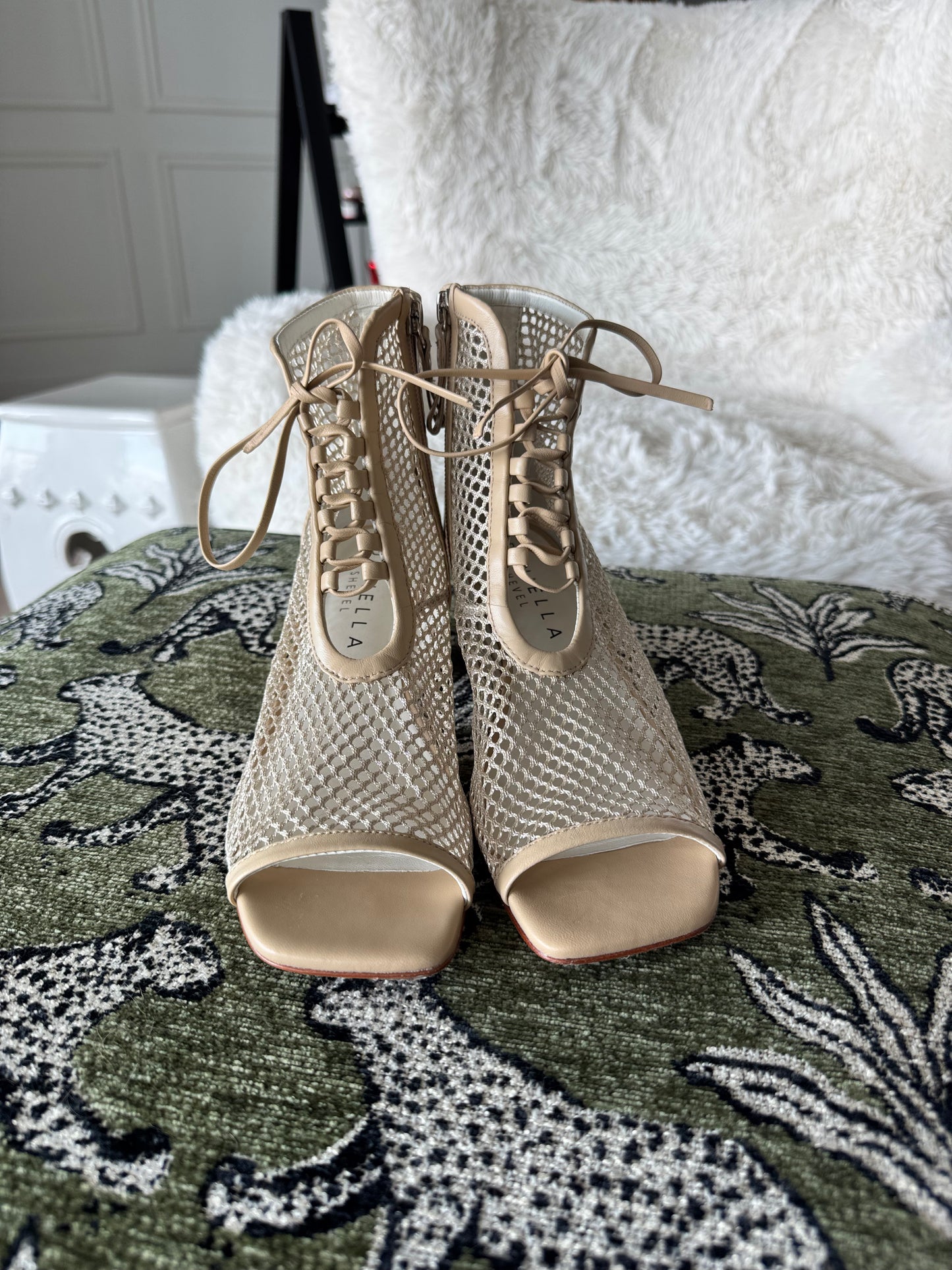 Daniella Shevel Nola Boots, Size 8.5