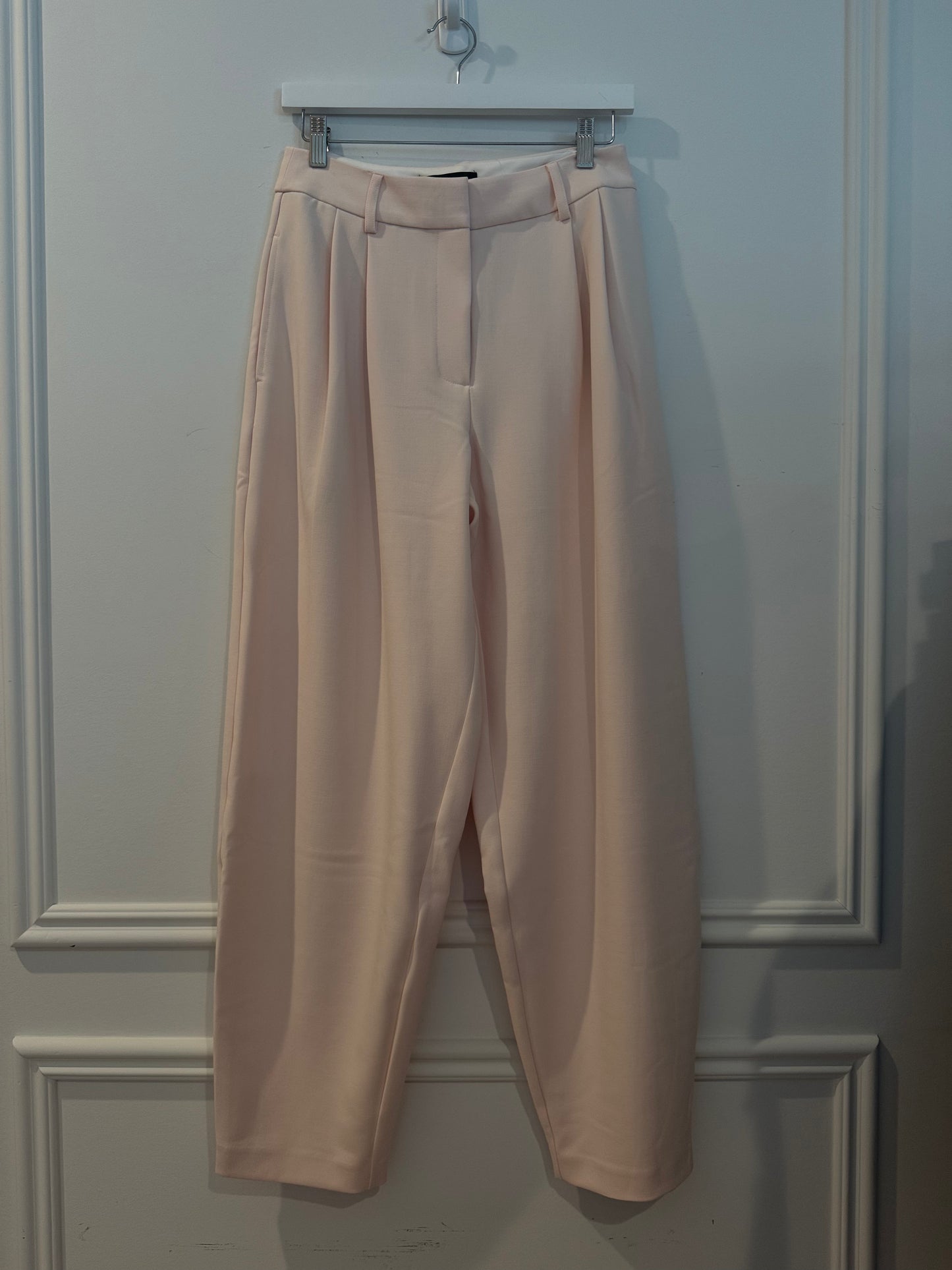 Scoop x The Devil Wears Prada Pink Pant Suit, Blazer size Small Pants size 4