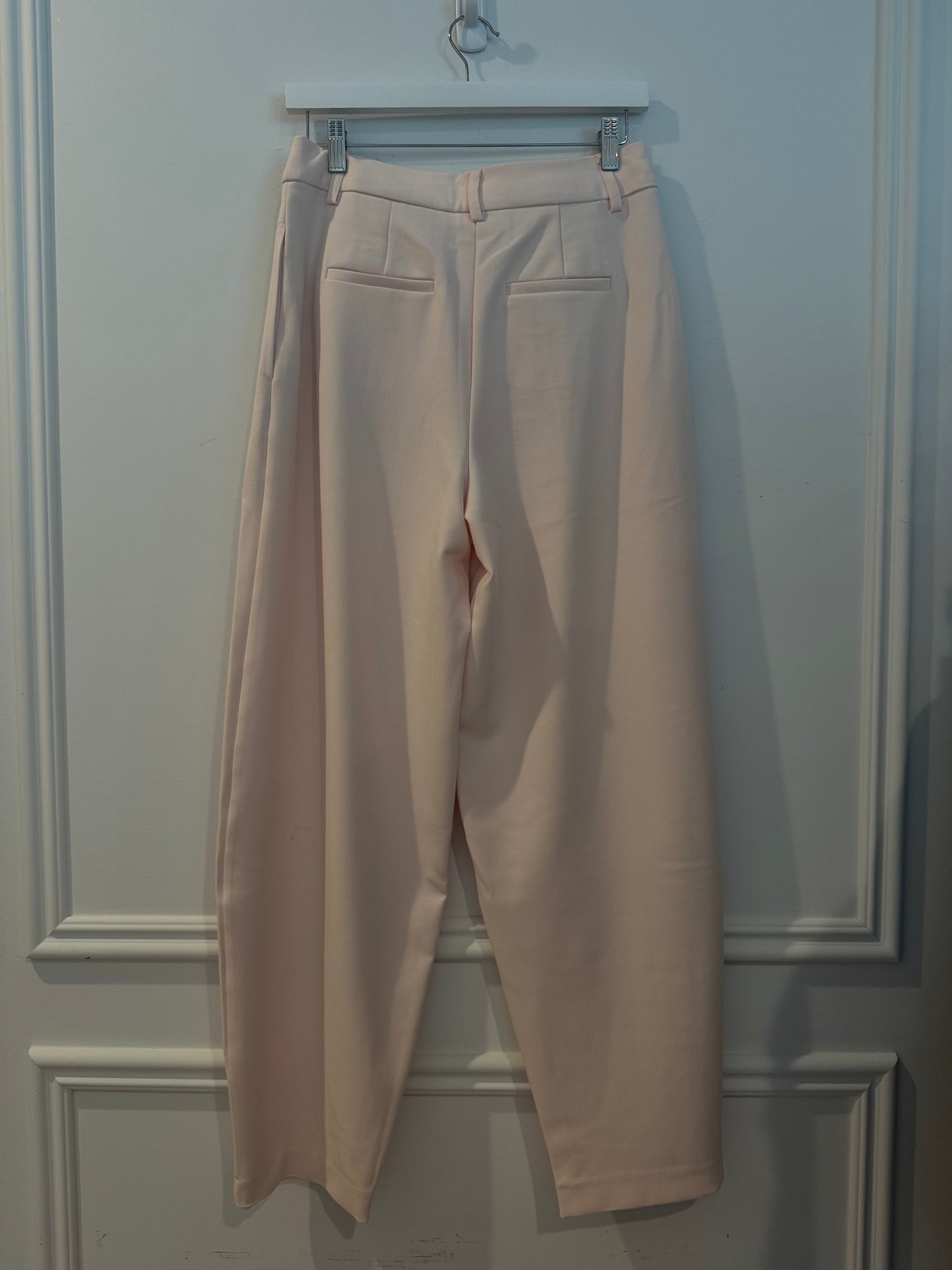Scoop x The Devil Wears Prada Pink Pant Suit, Blazer size Small Pants size 4