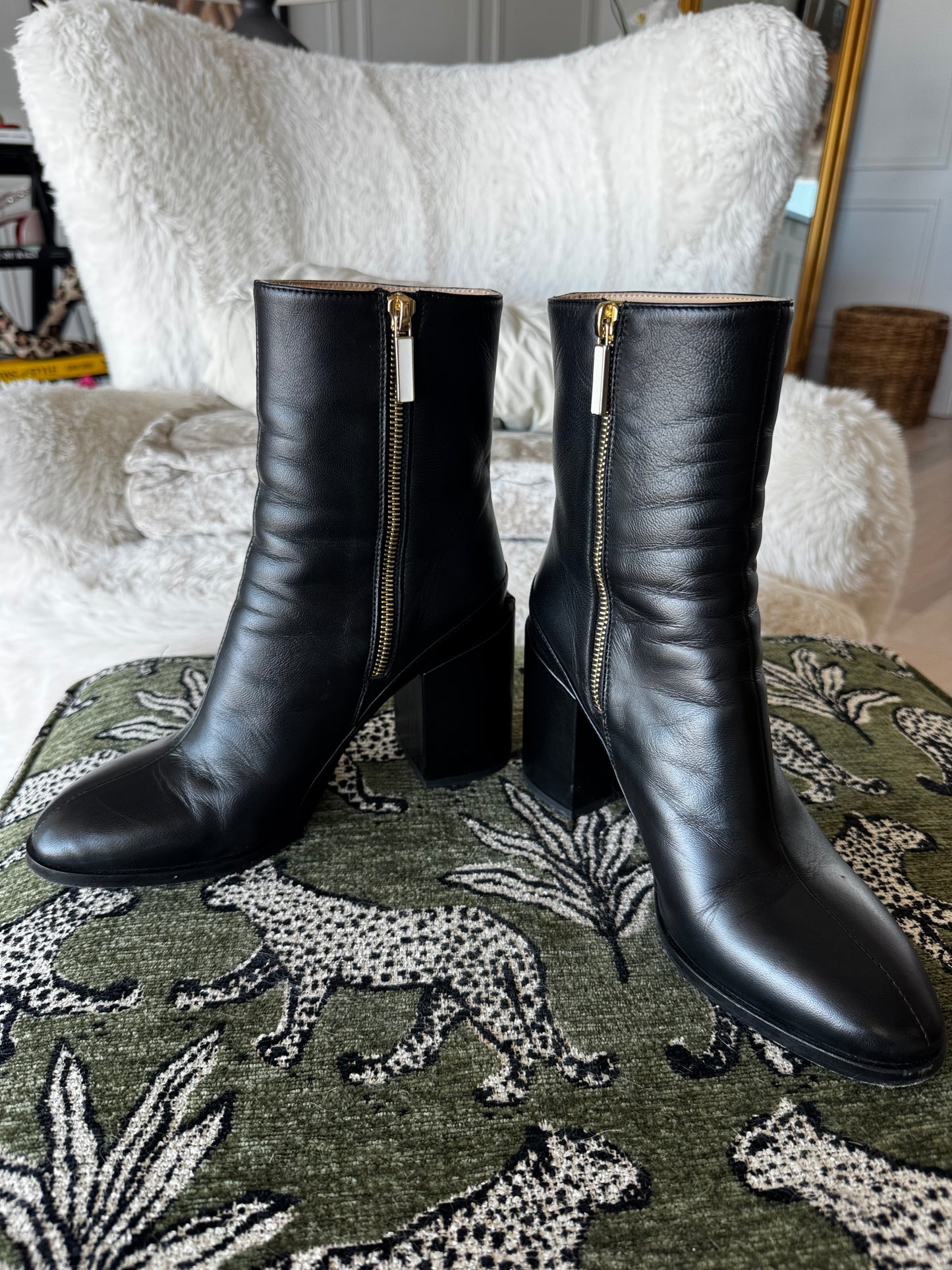 Dear Frances “Spirit Boot” in Black, Size Women’s US8